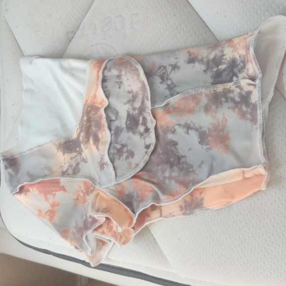 Shirt - Picture 5 of 6